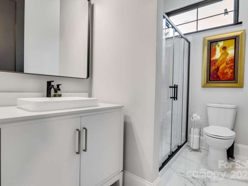 6327 Fox Tail Lane, Davidson, NC 28036.  MLS# CAR4271331, YatesRealty ID 25803. En-suite bath with shower