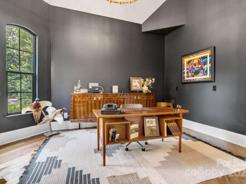 6327 Fox Tail Lane, Davidson, NC 28036.  MLS# CAR4271331, YatesRealty ID 25803. Main floor office with 16' vaulted ceiling