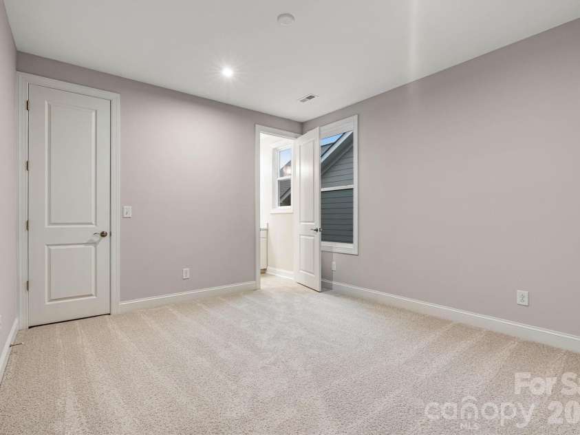 13417 Cozy Court, Charlotte, NC 28215.  MLS# CAR4386909, YatesRealty ID 25804. 