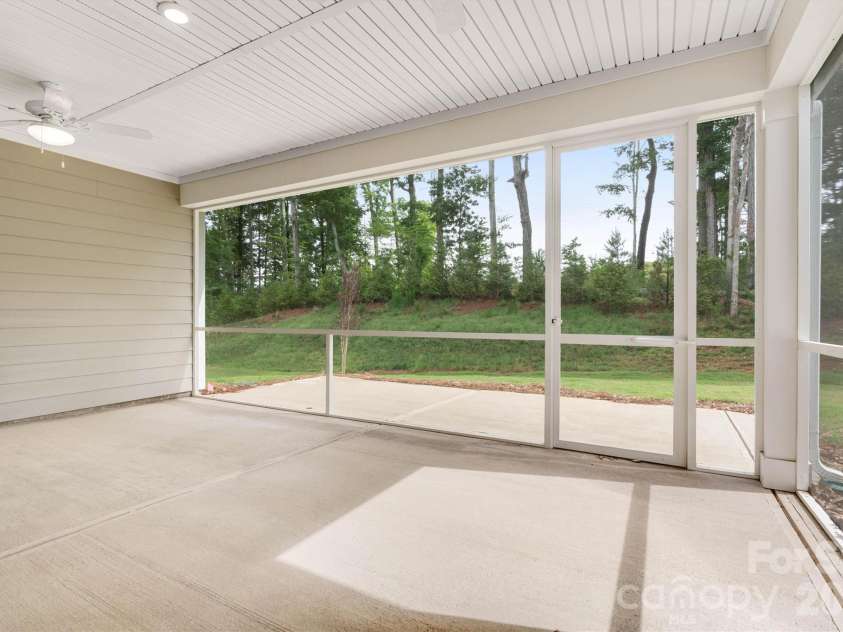 13417 Cozy Court, Charlotte, NC 28215.  MLS# CAR4386909, YatesRealty ID 25804. 