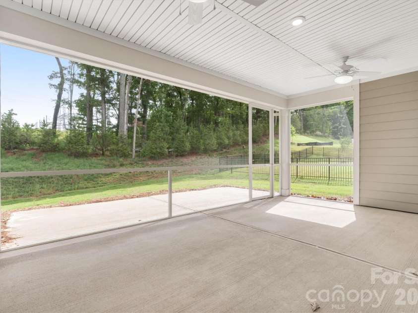13417 Cozy Court, Charlotte, NC 28215.  MLS# CAR4386909, YatesRealty ID 25804. 