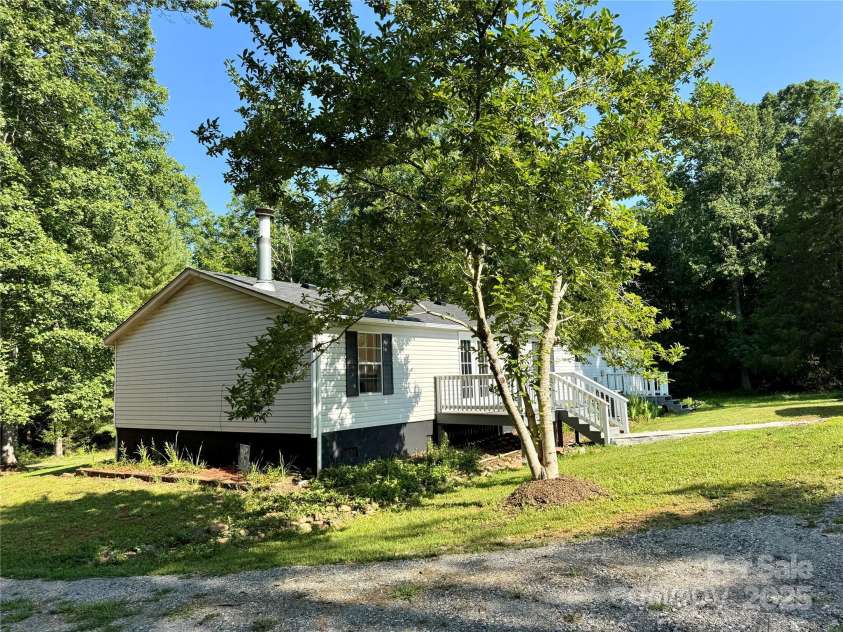 3190 Wild Dogwood Lane, Morganton, NC 28655.  MLS# CAR4276755, YatesRealty ID 25804. 