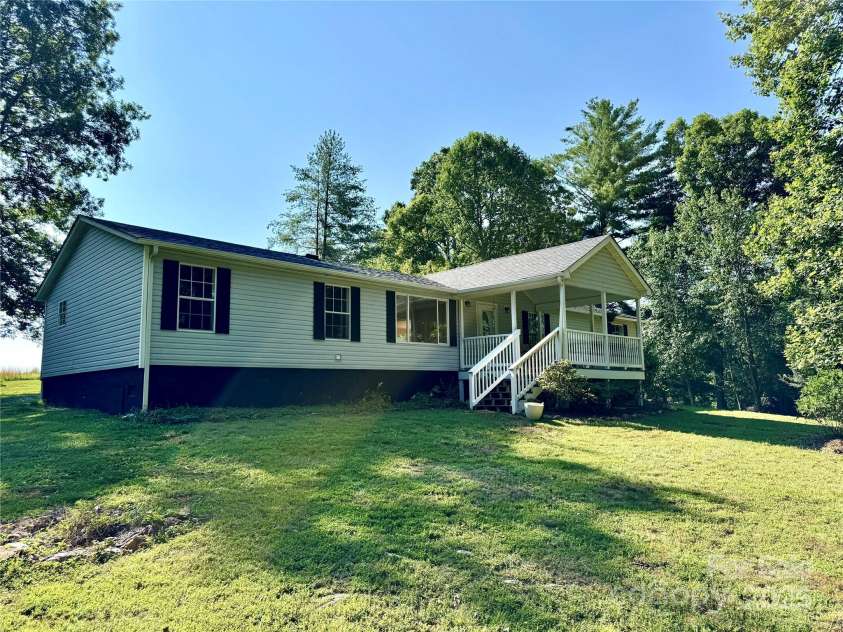 3190 Wild Dogwood Lane, Morganton, NC 28655.  MLS# CAR4276755, YatesRealty ID 25804. 