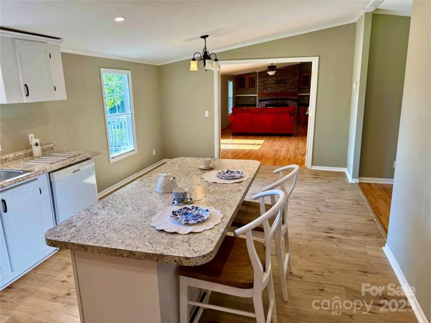 3190 Wild Dogwood Lane, Morganton, NC 28655.  MLS# CAR4276755, YatesRealty ID 25804. 