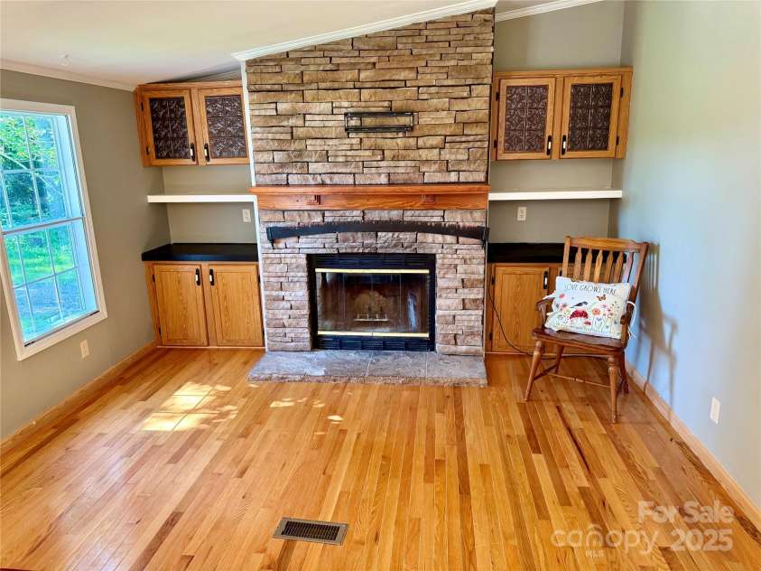 3190 Wild Dogwood Lane, Morganton, NC 28655.  MLS# CAR4276755, YatesRealty ID 25804. 