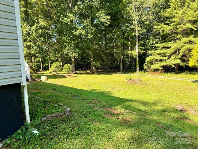 3190 Wild Dogwood Lane, Morganton, NC 28655.  MLS# CAR4276755, YatesRealty ID 25804. 