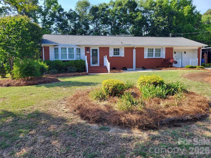 419 Pigg Street, Pageland, SC 29728.  MLS# CAR4386329, YatesRealty ID 25805. 