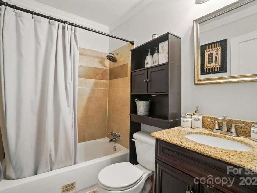 509 Clay Street, Gastonia, NC 28052.  MLS# CAR4255967, YatesRealty ID 25805. 