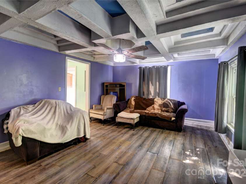 161 Pandora Circle, Canton, NC 28716.  MLS# CAR4274154, YatesRealty ID 25806. Living Room