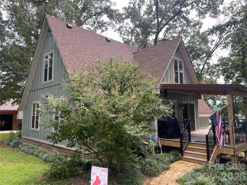 830 Mainsail Road, Salisbury, NC 28146.  MLS# CAR4383325, YatesRealty ID 25806. 