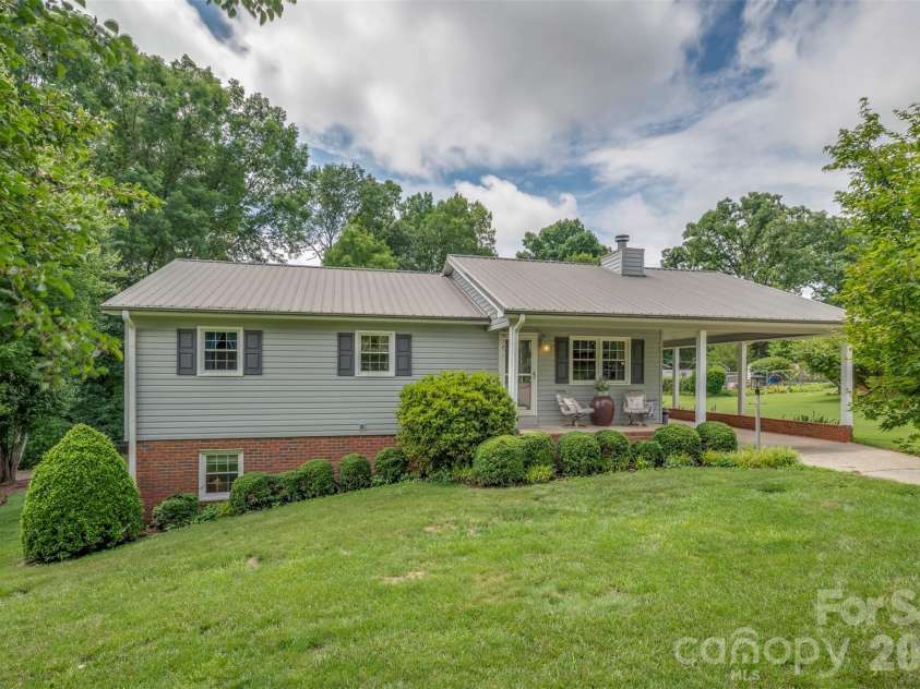236 Cardinal Road, Rutherfordton, NC 28139.  MLS# CAR4386919, YatesRealty ID 25808. 