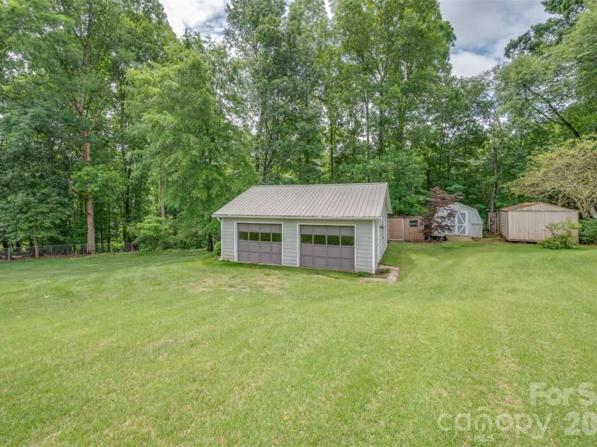236 Cardinal Road, Rutherfordton, NC 28139.  MLS# CAR4386919, YatesRealty ID 25808. 