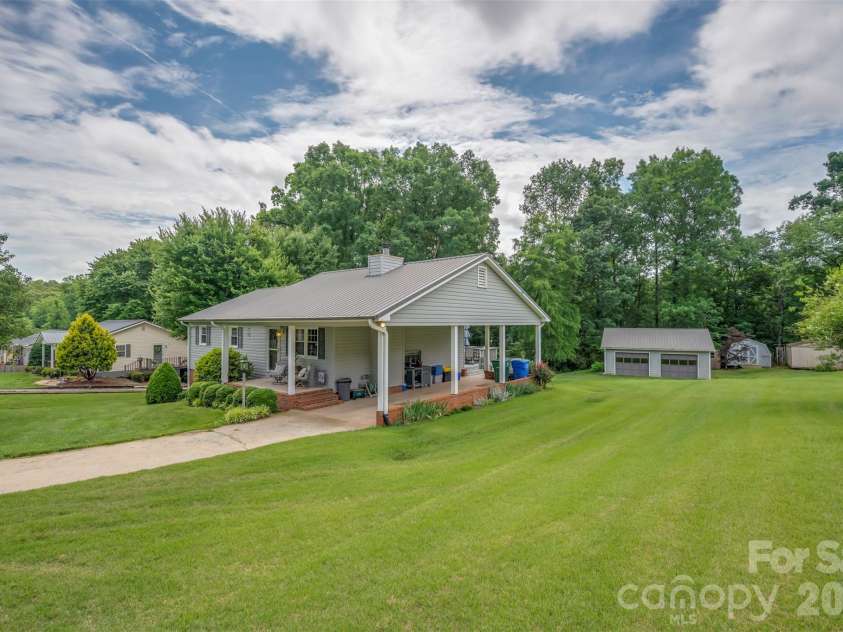 236 Cardinal Road, Rutherfordton, NC 28139.  MLS# CAR4386919, YatesRealty ID 25808. 