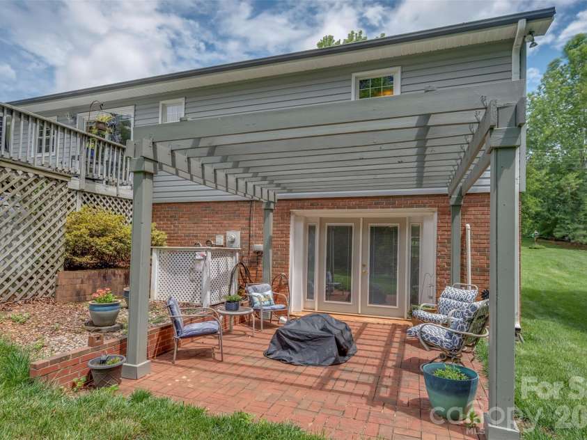 236 Cardinal Road, Rutherfordton, NC 28139.  MLS# CAR4386919, YatesRealty ID 25808. 
