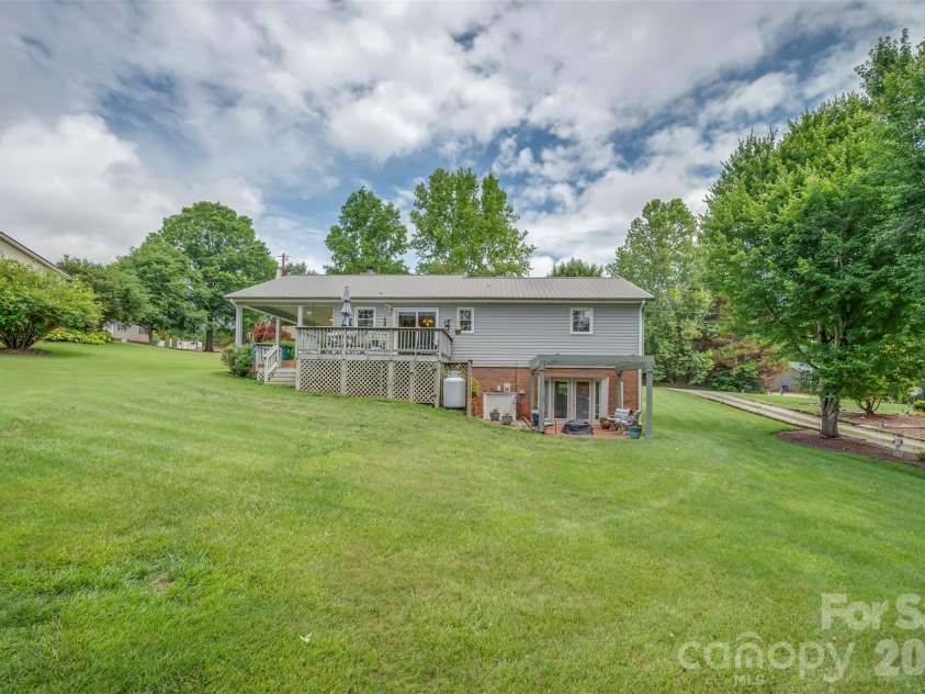 236 Cardinal Road, Rutherfordton, NC 28139.  MLS# CAR4386919, YatesRealty ID 25808. 