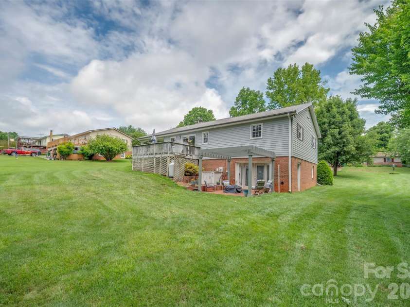 236 Cardinal Road, Rutherfordton, NC 28139.  MLS# CAR4386919, YatesRealty ID 25808. 