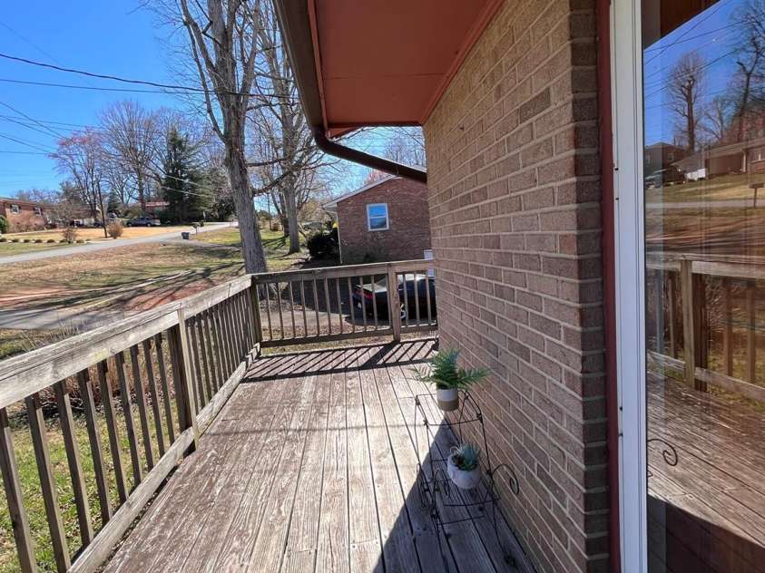 3232 Wilson Heights Drive, Hildebran, NC 28637.  MLS# CAR4237035, YatesRealty ID 2581. 
