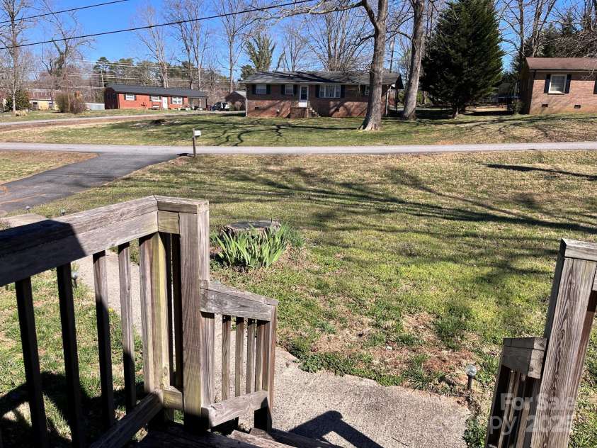 3232 Wilson Heights Drive, Hildebran, NC 28637.  MLS# CAR4237035, YatesRealty ID 2581. 
