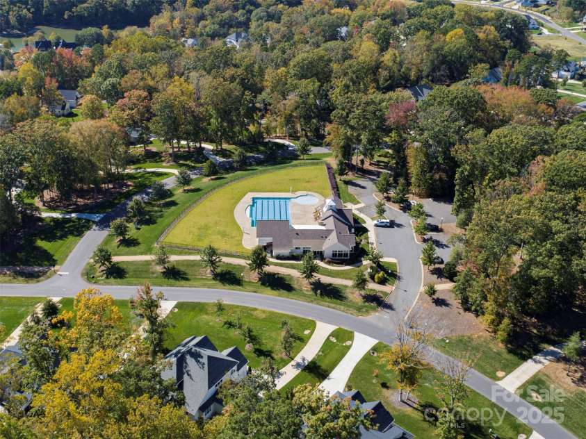 831 Lake Forest Drive, Belmont, NC 28012.  MLS# CAR4086562, YatesRealty ID 25811. Community clubhouse and pool