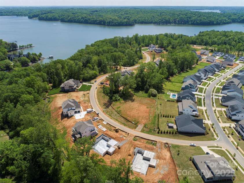 831 Lake Forest Drive, Belmont, NC 28012.  MLS# CAR4086562, YatesRealty ID 25811. McLean South Shore community