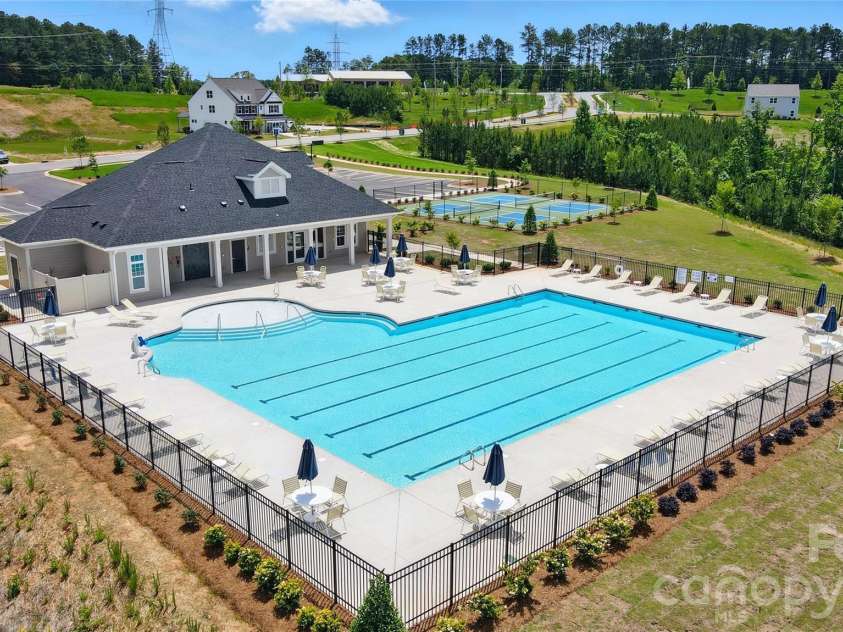 8414 Acadia Parkway, Sherrills Ford, NC 28673.  MLS# CAR4387219, YatesRealty ID 25811. Amenities