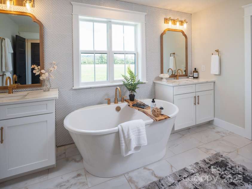 833 Lake Forest Drive, Belmont, NC 28012.  MLS# CAR4089268, YatesRealty ID 25812. Available to build