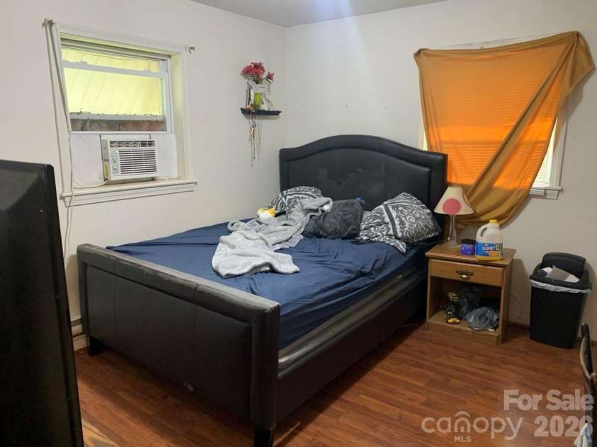 101 Ramsey Street, Morganton, NC 28655.  MLS# CAR4387176, YatesRealty ID 25813. 