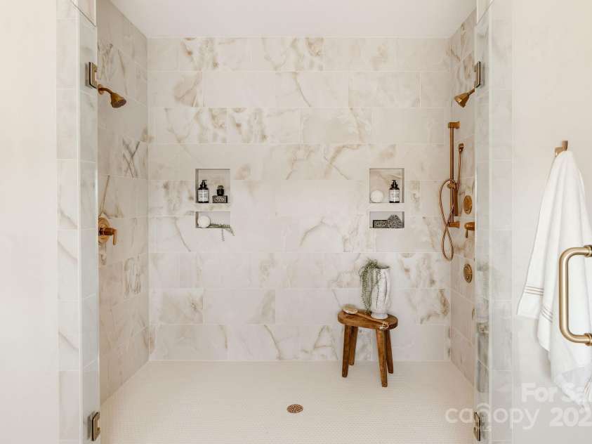 843 Lake Forest Drive, Belmont, NC 28012.  MLS# CAR4089273, YatesRealty ID 25814. Available to build