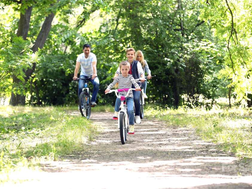 11318 James Coy Road, Davidson, NC 28036.  MLS# CAR4059022, YatesRealty ID 25816. Community walking trails 