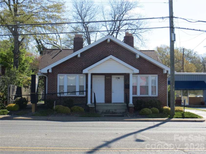 505 Lafayette Street, Shelby, NC 28150.  MLS# CAR4387366, YatesRealty ID 25817. 