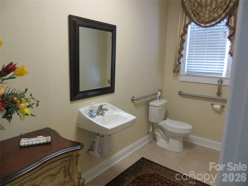 505 Lafayette Street, Shelby, NC 28150.  MLS# CAR4387366, YatesRealty ID 25817. 