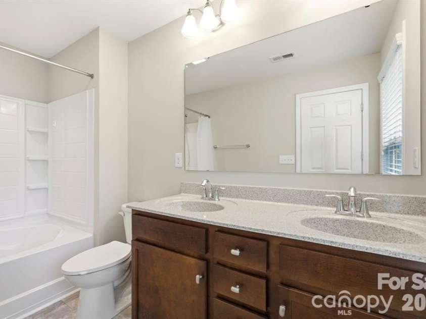 2628 Courtland Drive, Clover, SC 29710.  MLS# CAR4413923, YatesRealty ID 25818. 