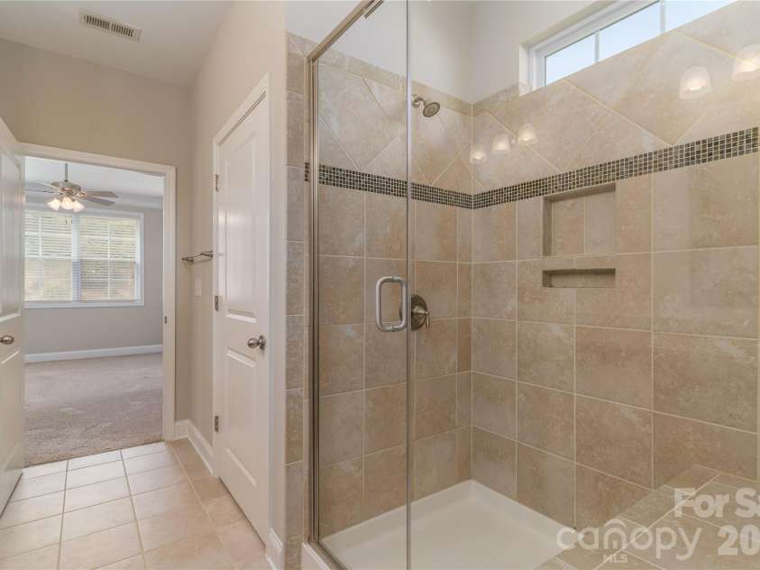 2214 Seagull Drive, Denver, NC 28037.  MLS# CAR4364869, YatesRealty ID 25819. 