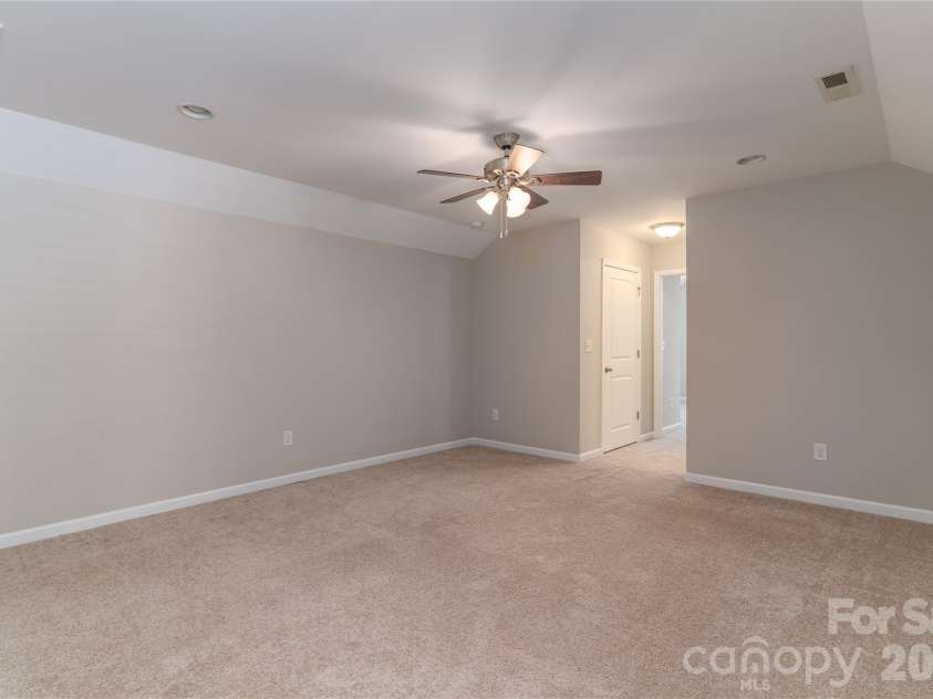 2214 Seagull Drive, Denver, NC 28037.  MLS# CAR4364869, YatesRealty ID 25819. 
