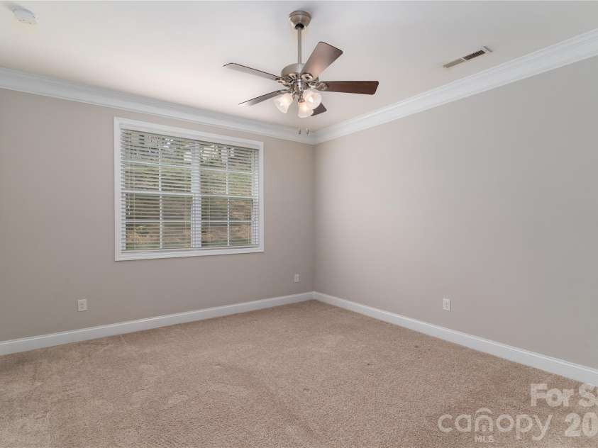 2214 Seagull Drive, Denver, NC 28037.  MLS# CAR4364869, YatesRealty ID 25819. Primary Bedroom