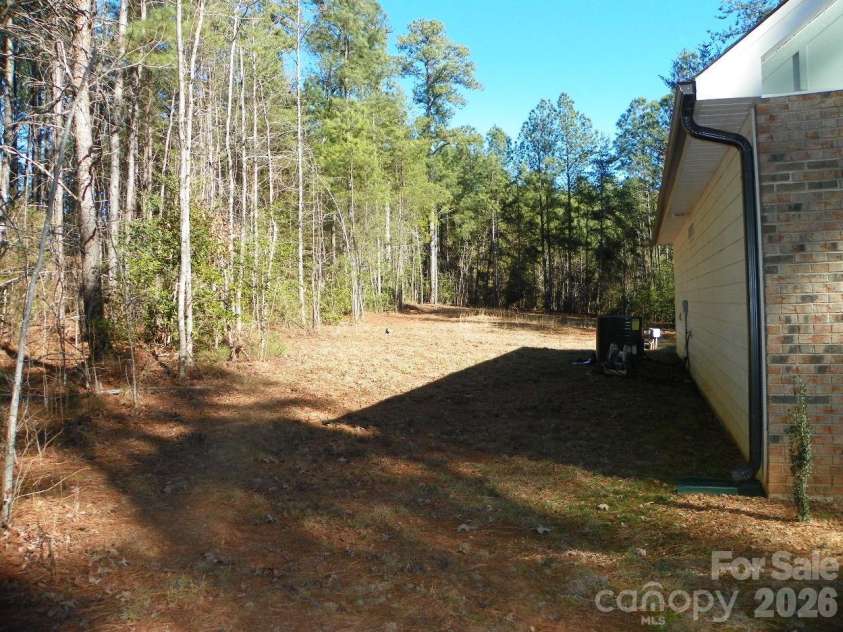 128 Summer Lake Drive, New London, NC 28127.  MLS# CAR4337429, YatesRealty ID 2582. 