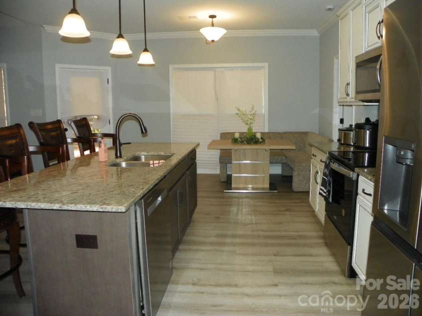 128 Summer Lake Drive, New London, NC 28127.  MLS# CAR4337429, YatesRealty ID 2582. 