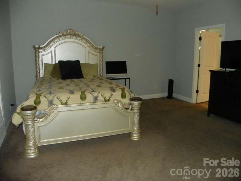 128 Summer Lake Drive, New London, NC 28127.  MLS# CAR4337429, YatesRealty ID 2582. 