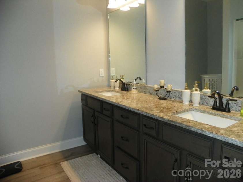 128 Summer Lake Drive, New London, NC 28127.  MLS# CAR4337429, YatesRealty ID 2582. 