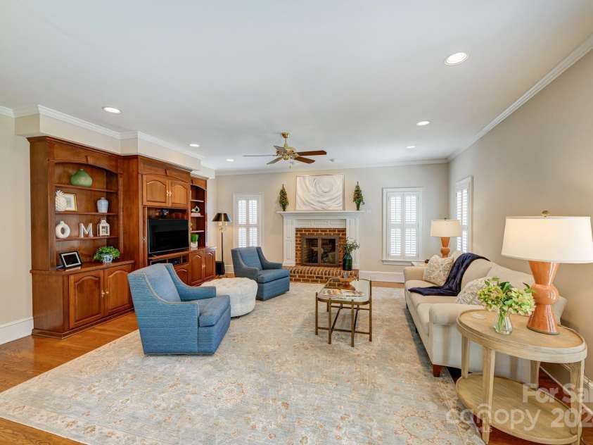 633 Peace Haven Road, Kannapolis, NC 28083.  MLS# CAR4155121, YatesRealty ID 2582. 