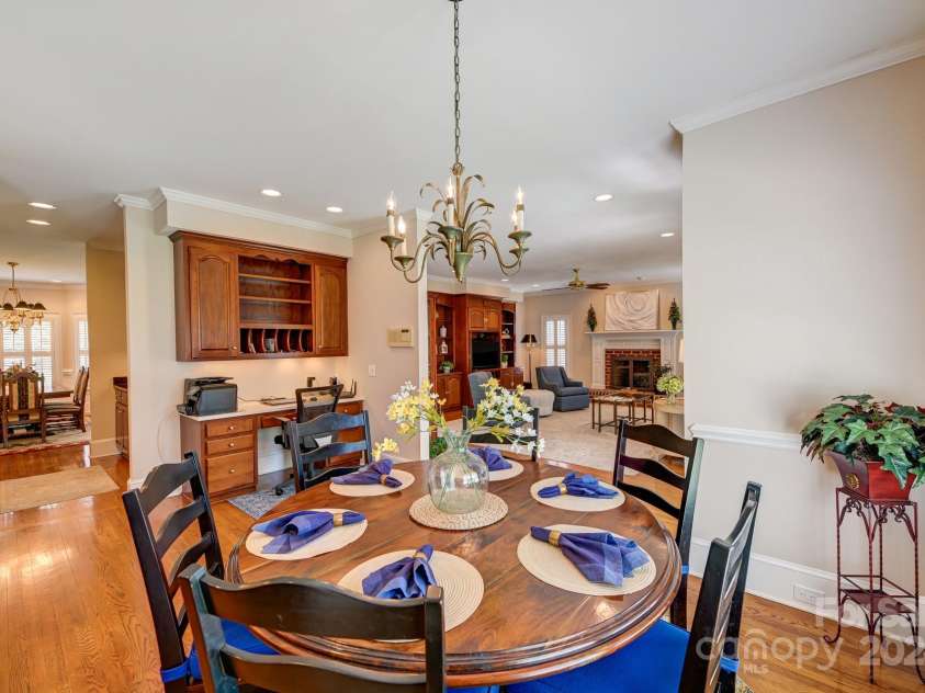 633 Peace Haven Road, Kannapolis, NC 28083.  MLS# CAR4155121, YatesRealty ID 2582. 