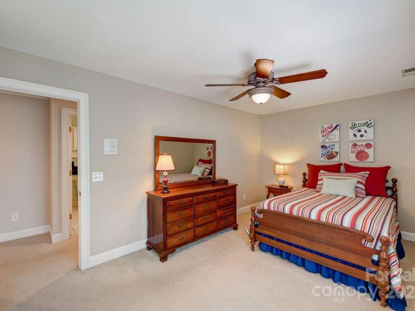 633 Peace Haven Road, Kannapolis, NC 28083.  MLS# CAR4155121, YatesRealty ID 2582. 