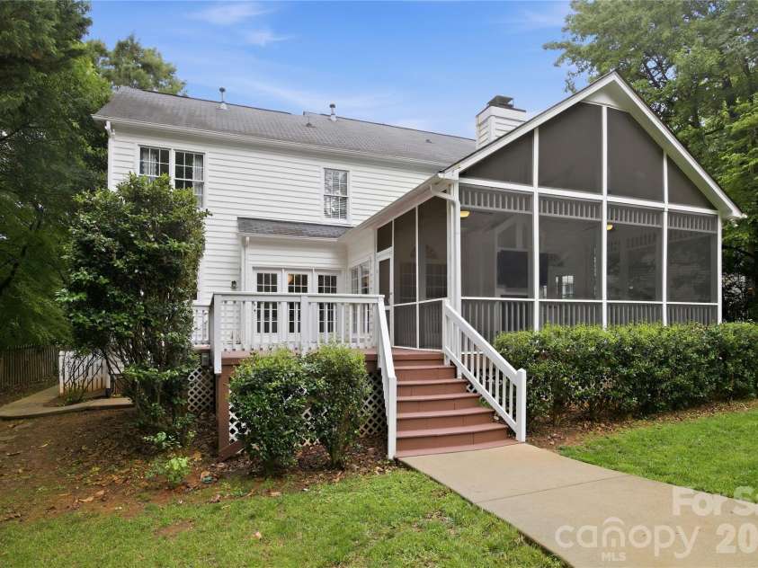 2605 Marmot Point Lane, Charlotte, NC 28270.  MLS# CAR4380972, YatesRealty ID 25820. 