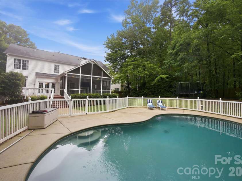 2605 Marmot Point Lane, Charlotte, NC 28270.  MLS# CAR4380972, YatesRealty ID 25820. 