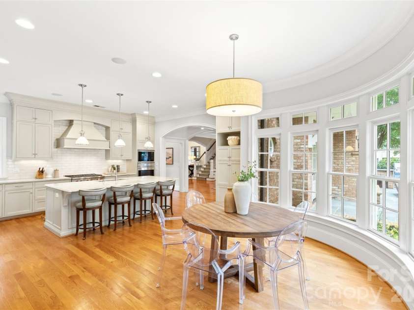 2816 Wheelock Road, Charlotte, NC 28211.  MLS# CAR4382105, YatesRealty ID 25821. 