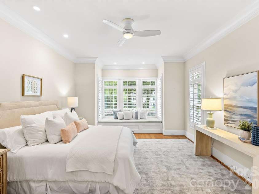 2816 Wheelock Road, Charlotte, NC 28211.  MLS# CAR4382105, YatesRealty ID 25821. 