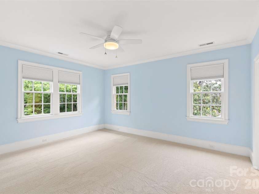 2816 Wheelock Road, Charlotte, NC 28211.  MLS# CAR4382105, YatesRealty ID 25821. 