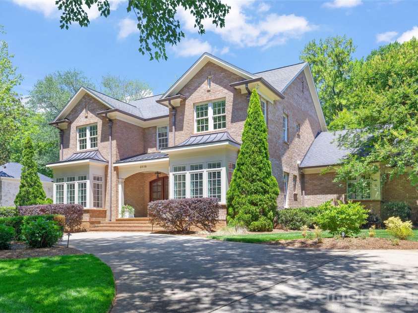 2816 Wheelock Road, Charlotte, NC 28211.  MLS# CAR4382105, YatesRealty ID 25821. 