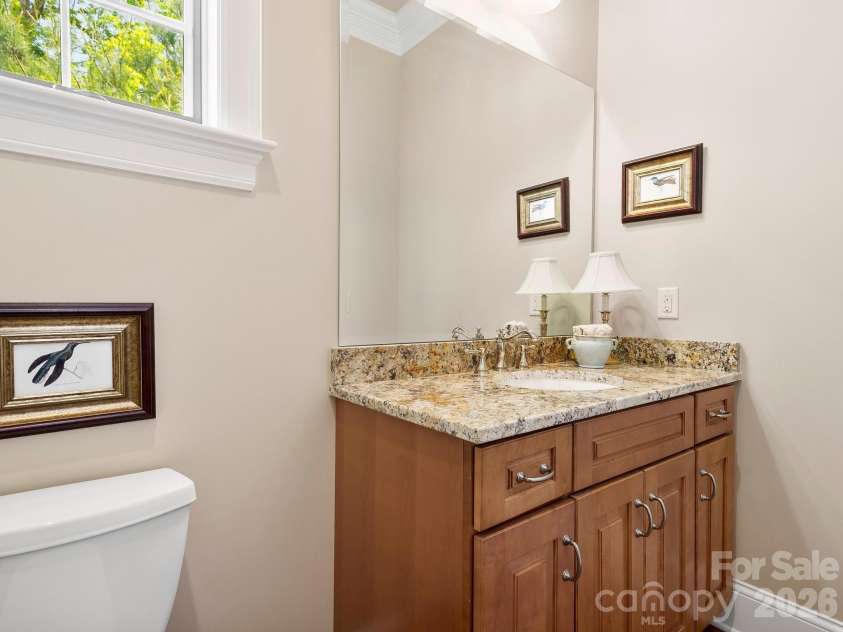 29 Stansbury Drive, Asheville, NC 28803.  MLS# CAR4373945, YatesRealty ID 25823. 