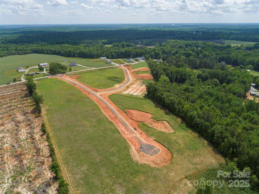 Lot 2 Glenview Meadow Drive, Waxhaw, NC 28173.  MLS# CAR4215272, YatesRealty ID 25823. Windermere Farms community